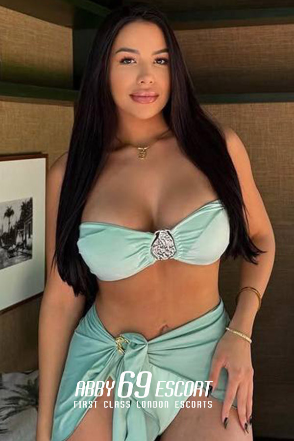 36D Naked Massage Thick Ass London Escort