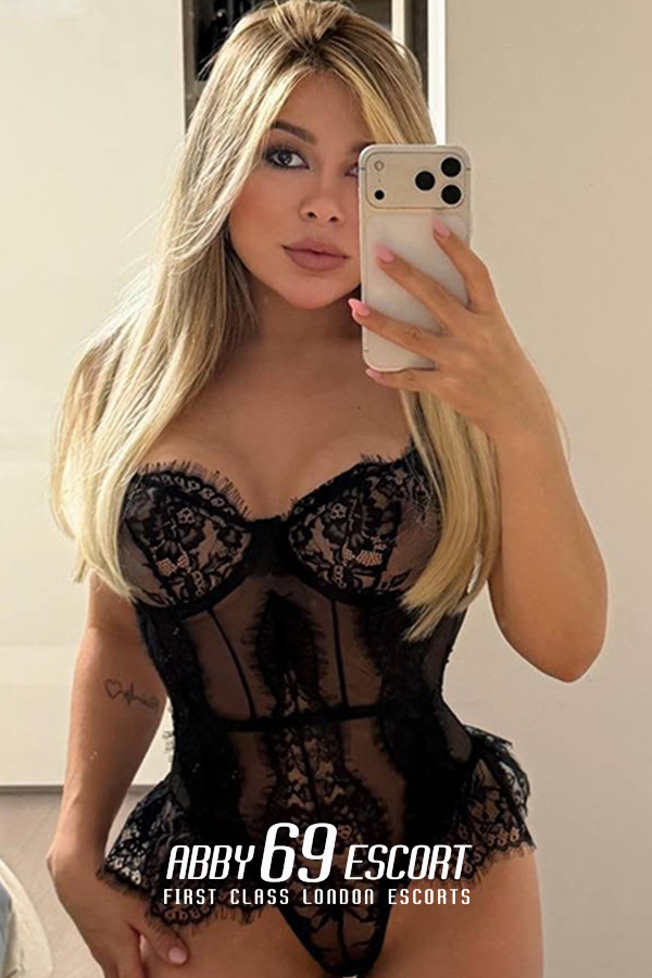 36D Tiny London Escort