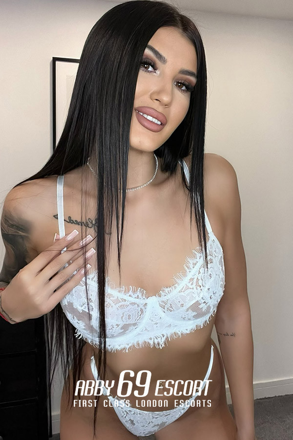 34B Video Proof London Escort