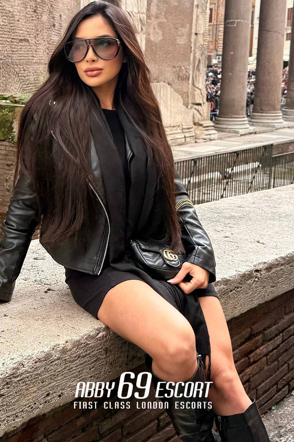 34C Fitness Brazilian Short Athletic Muscle Fit Curvy London Escort