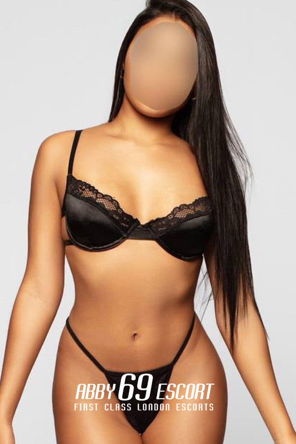 32B Small Wee Petit Little Dainty Teenage London Escort