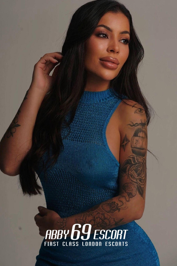 34D Big Lips London Escort