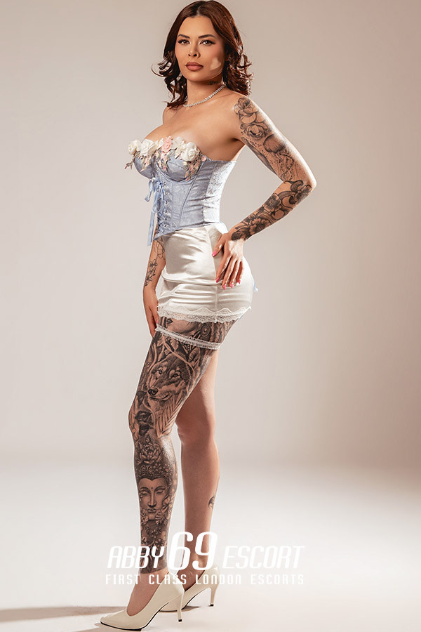 34D Pierced Nipples Girl London Escort