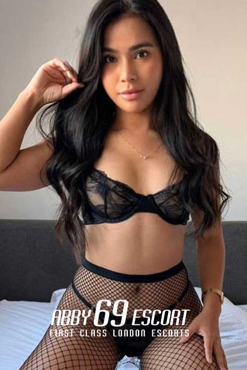 34C Hotel London Escort