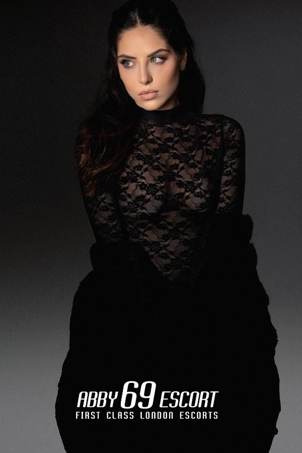 34B Brunette London Escort