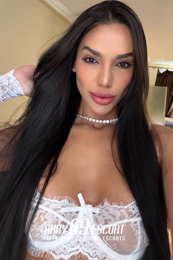 32B Photogirls London Escort