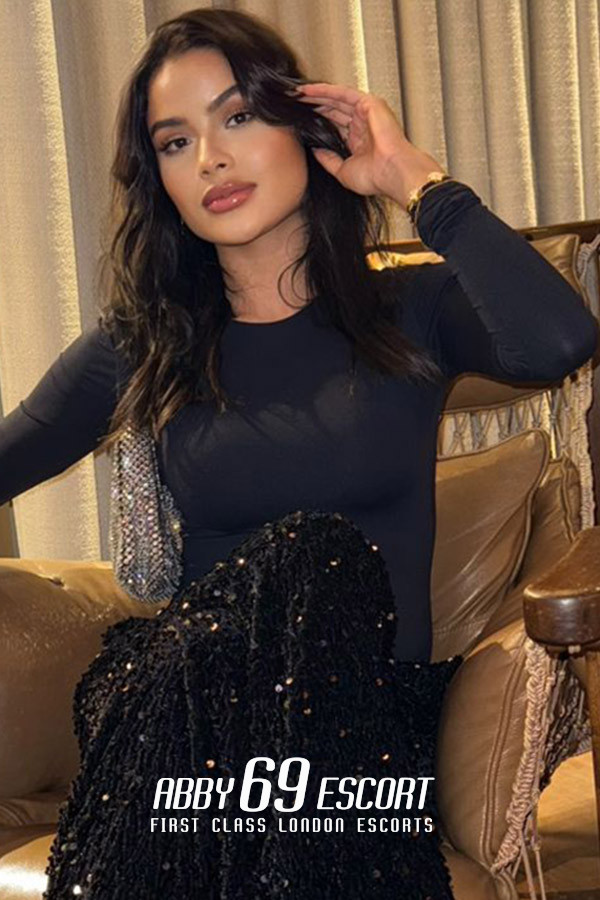 34C High Class London Escort