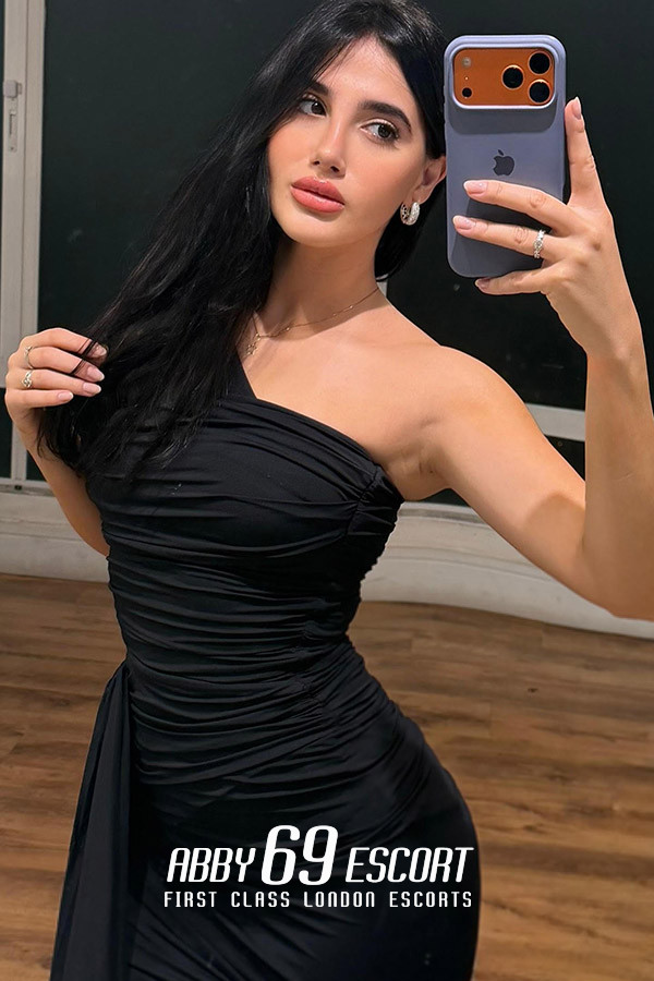 32B Ws London Escort