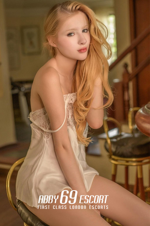 32A 18 Years Old Young London Escort